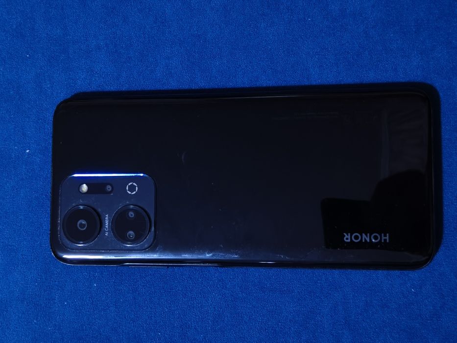 СРОЧНО Смартфон Honor X7a