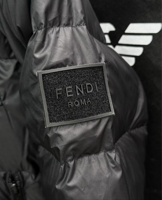 Geaca Fendi , calitate premium , pe comanda , noua , M