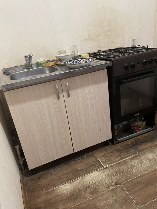 Ijaraga hovli 7 ta bollar kerak