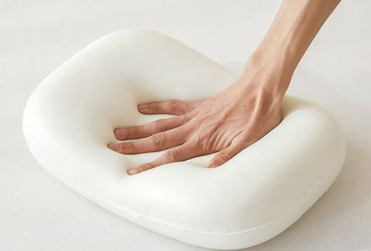 Ортопедическая подушка из латекса.