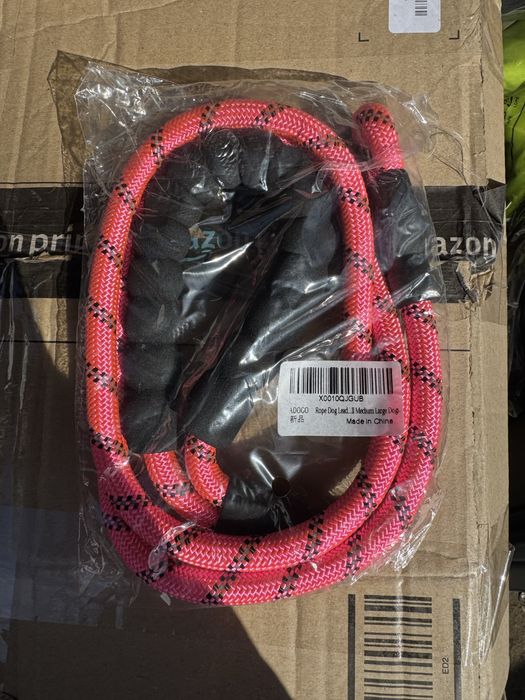 Lesă rezistentă din frânghie pentru câini de talie medie și mare