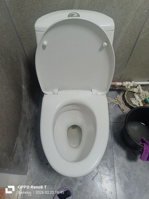 Унитаз б.у  продам