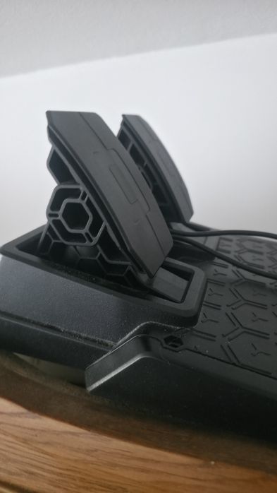 thrustmaster t128