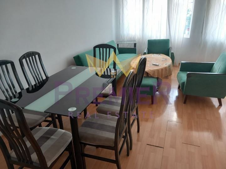 Дава се под наем Тристаен апартамент в Варна, Колхозен пазар - 70 кв.м за 500 € - Снимка #4