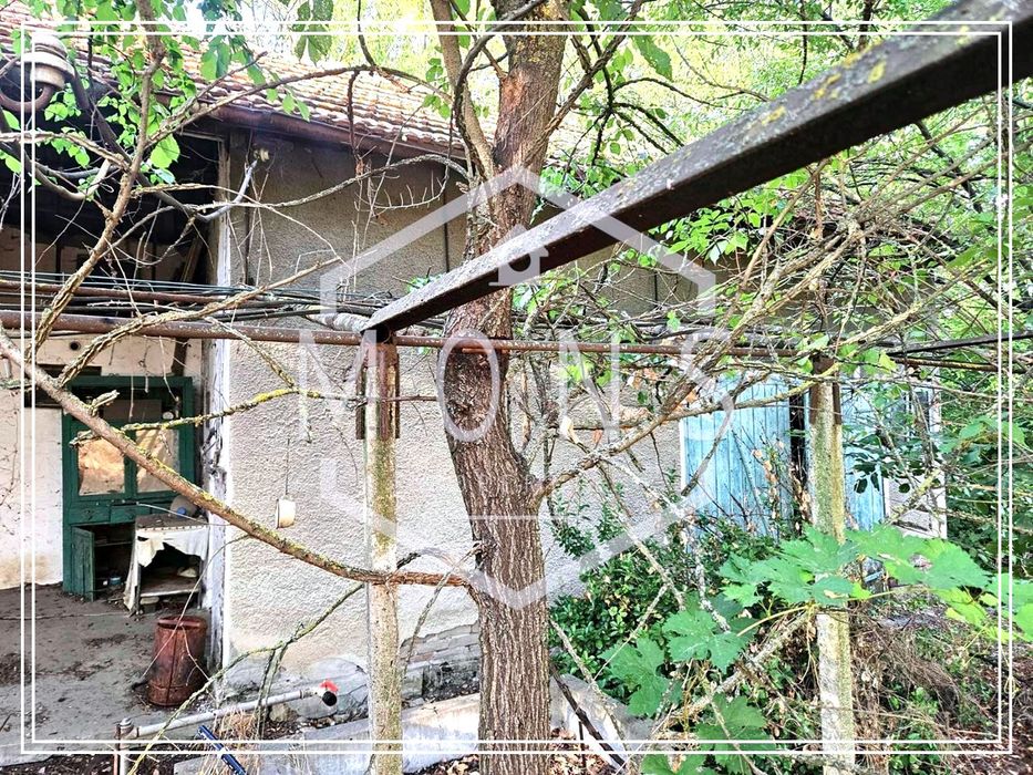 Къща в Велико Търново, област-с.Страхилово площ 70 цена 6200