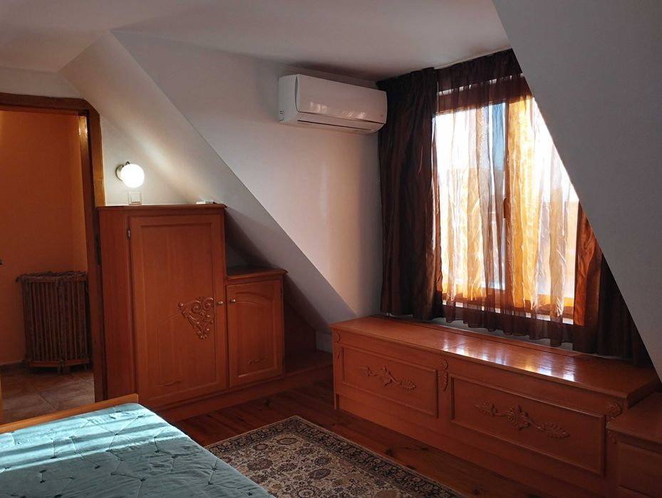 Дава се под наем Тристаен апартамент в Варна, Бриз - 139 кв.м за 900 € - Снимка #6