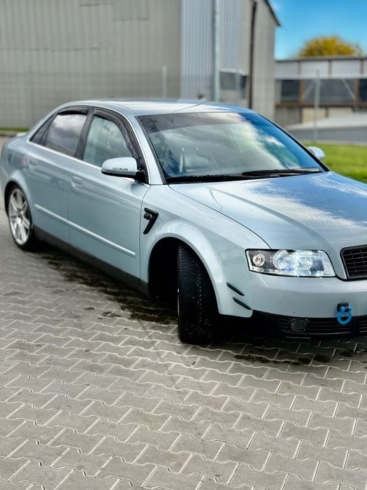 Vând Audi a4 b6 modificat  pentru pasionați de viteză ..