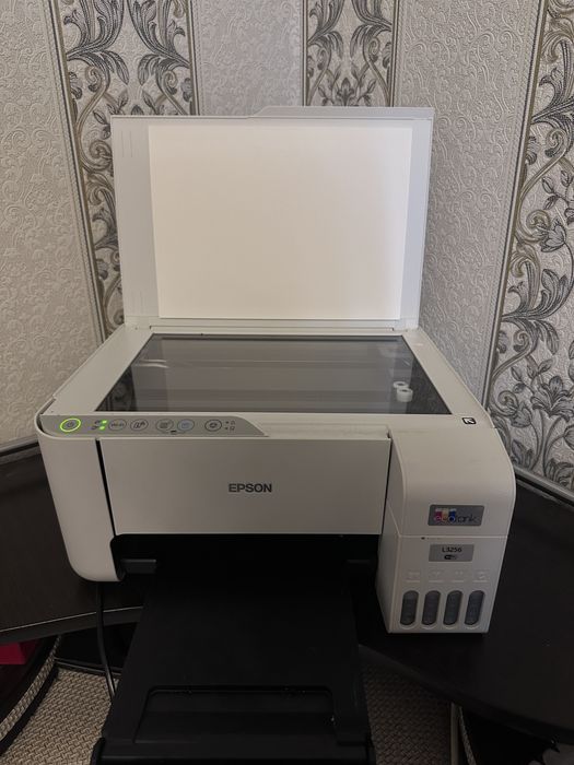 Принтер Epson L3256
