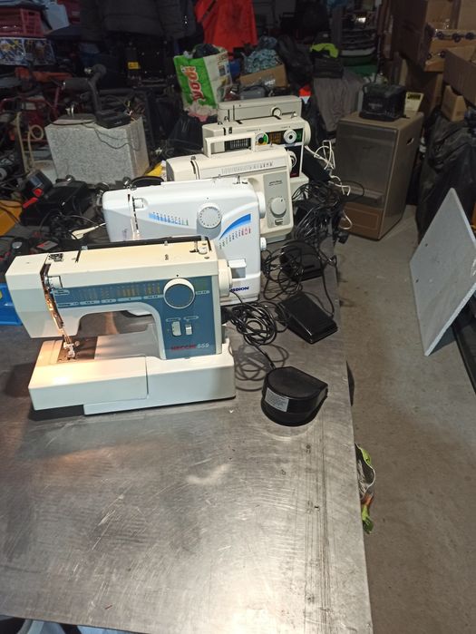 Mașini de cusut  ca in poze