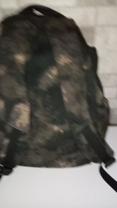 Продаю рюкзаки б/у