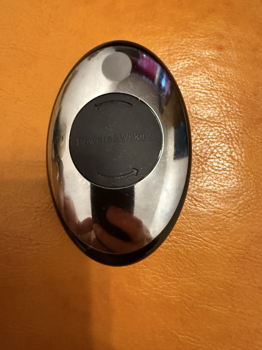 Telecomanda Bowers & Wilkins