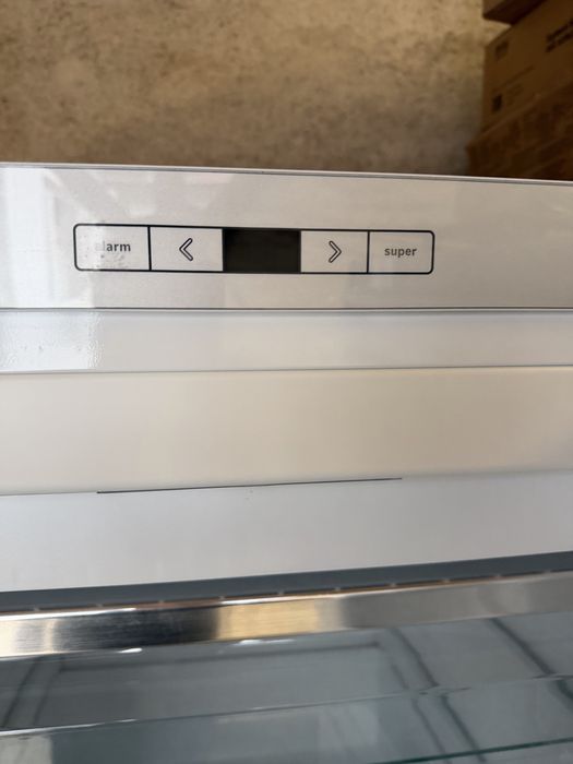 Фризер Bosch A+++ 340 литра No frost Germany Гаранция