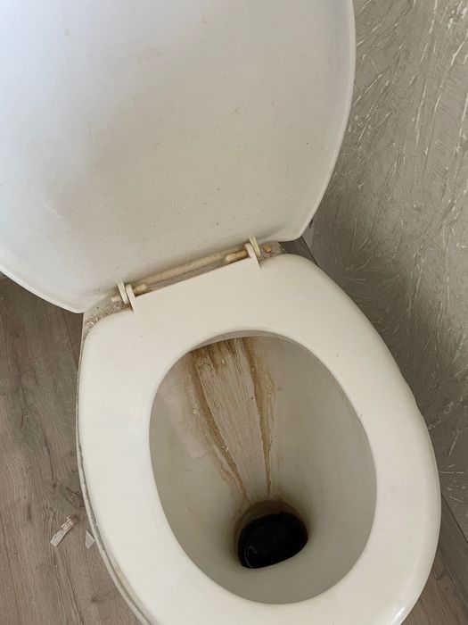 Унитаз бу в норм состоянии