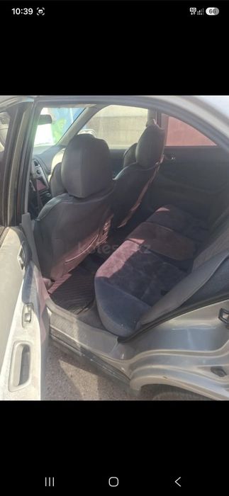Mitsubishi galant