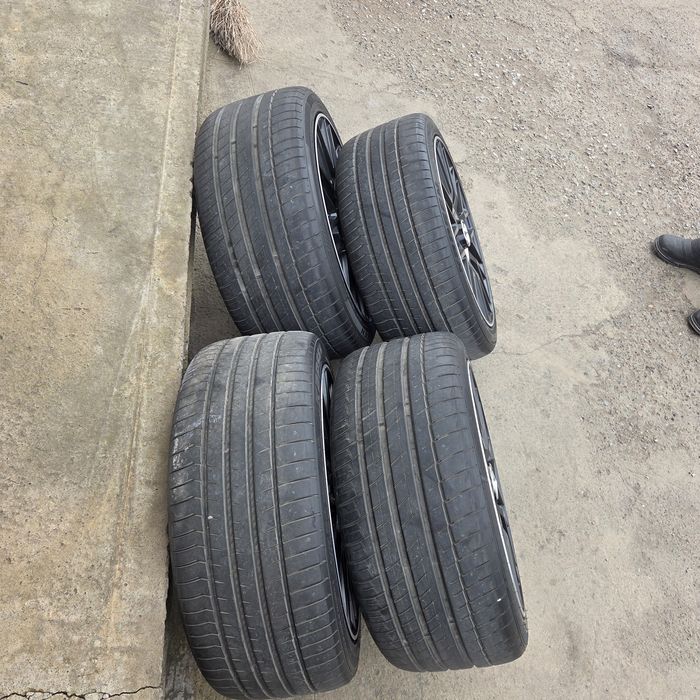 Диски Мерседес Бенз разнаширокый