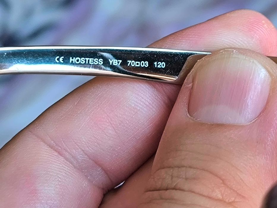 Оригинални слънчеви очила 55DSL HOSTESS YB7 (by Diesel) + Твърд калъф