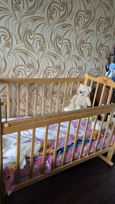 Детская кроватка для малышей