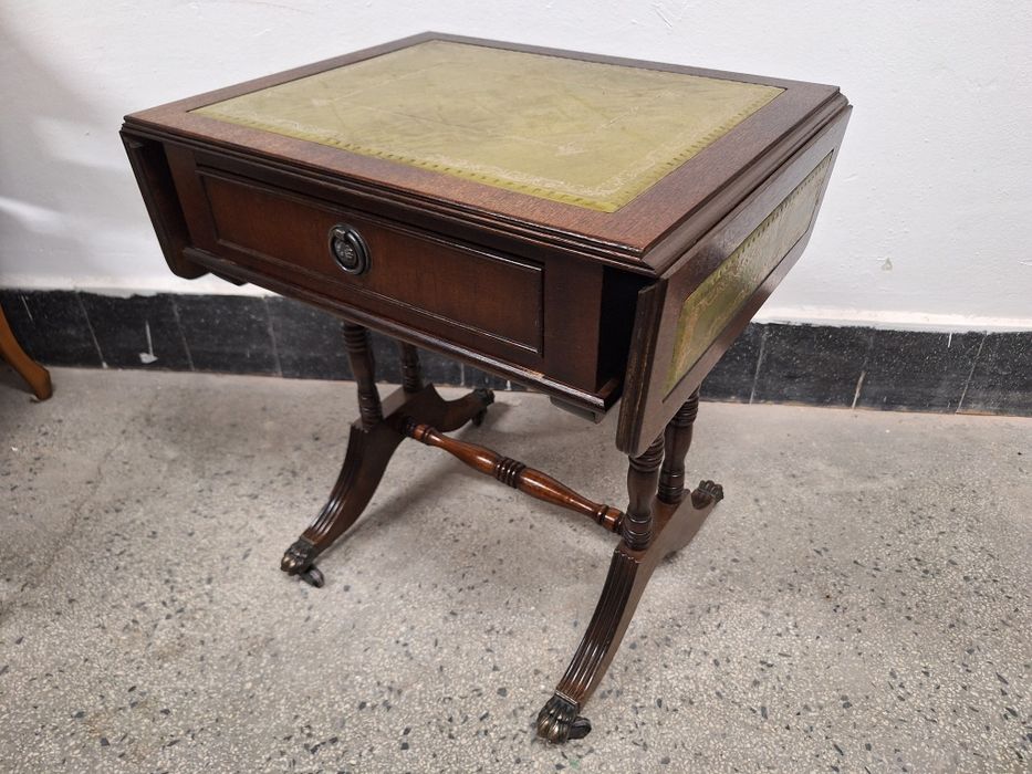 Антична маса с естествена кожа