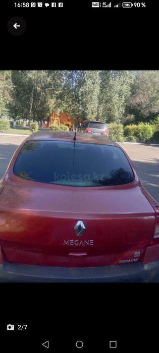 Автомобиль рено меган