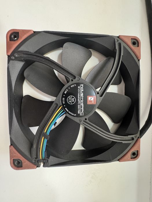 Кулер Noctua 140mm