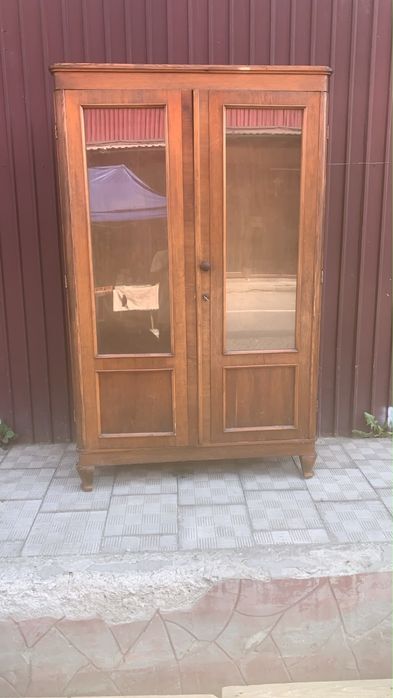 продам старинные шкафы 60-х