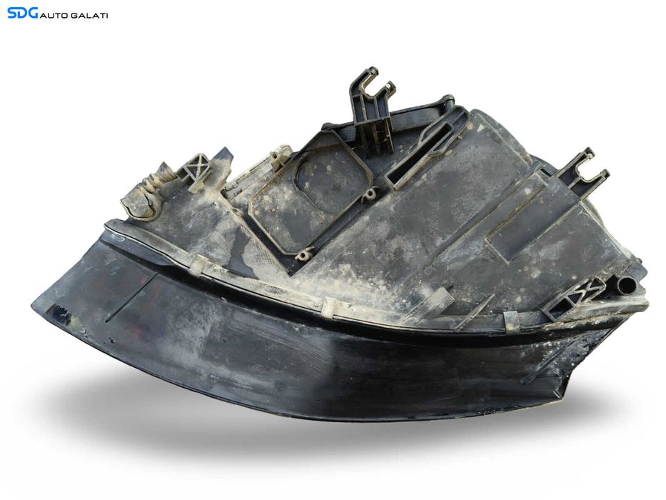 Far Dreapta Bi Xenon cu Lupa si LED Audi A4 B8 NFL Non Facelift 2008 - 2012 [K7331]