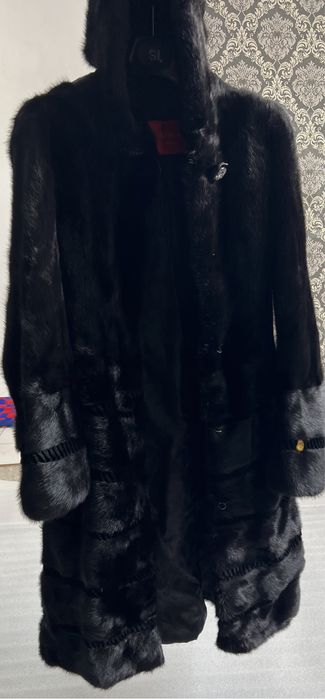 Продается шуба 42-44размер