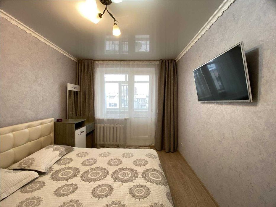 2 комнатная с ремонтом, возле Евразии.