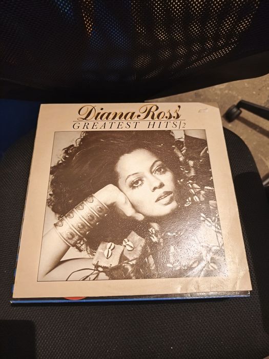 Vinil-uri cu muzica anilor 70,80,90