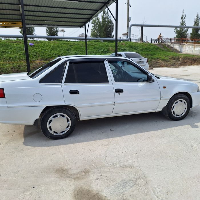 Нексия 2 донс 1,6 Сотилади Ёки Вариянтга берилади.