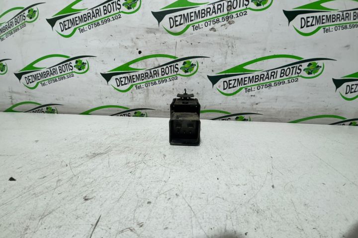 Releu ventilator 3M5T-2504 A Ford Focus a 2-a generatie