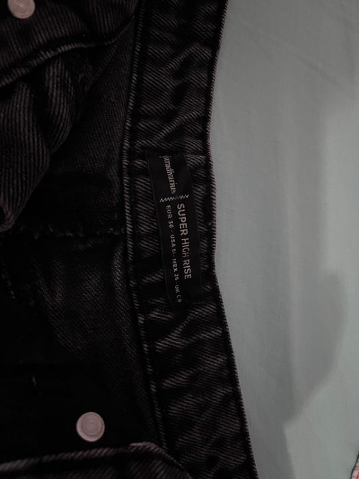 Blugi scurti Stradivarius