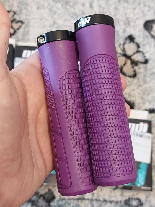 Manșoane ODI grip lock on