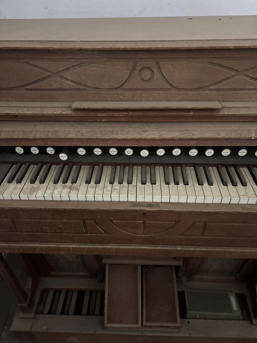 Armoniu cu claviatura GUSTAV FIEDLER