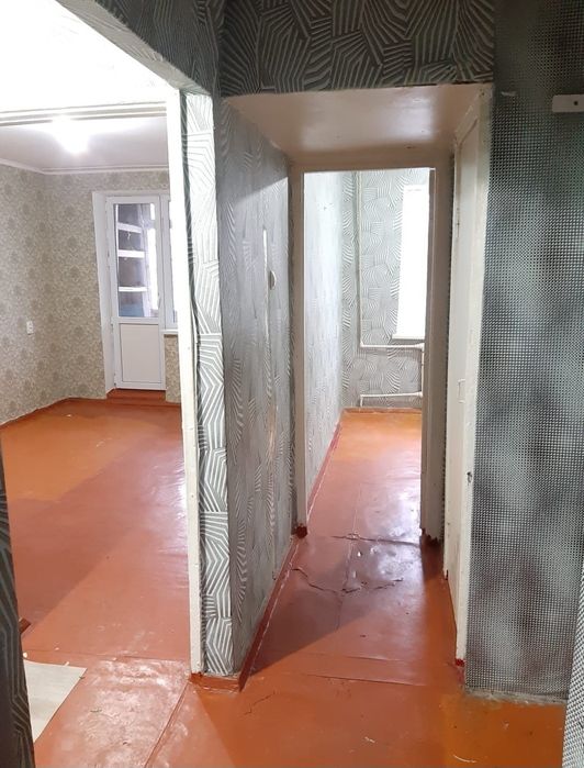 1-комн., 4 этаж, 6 мкр. (не угол, 30м²)