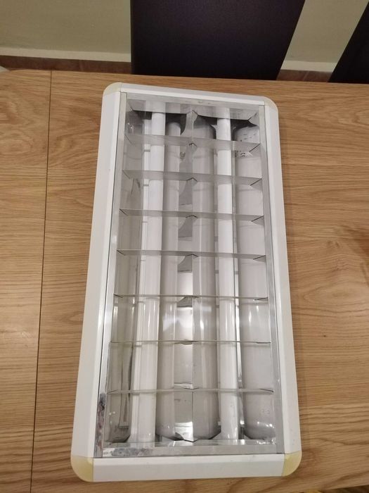 Осветителни тела за таван - малко + голямо + 5бр. LED пури