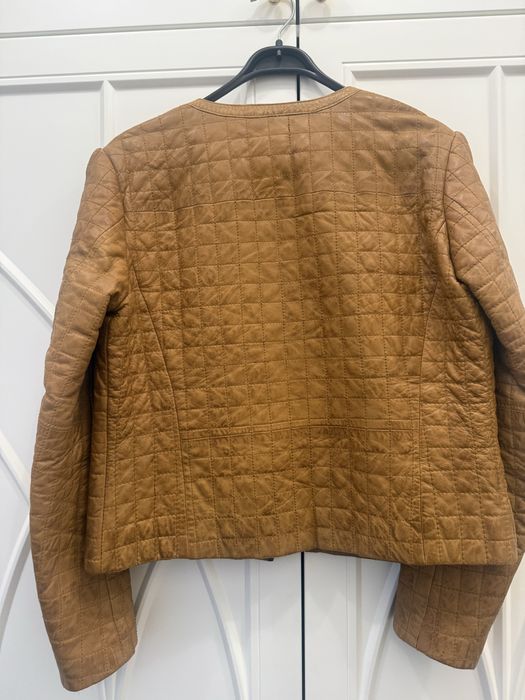 Кожаная куртка женская