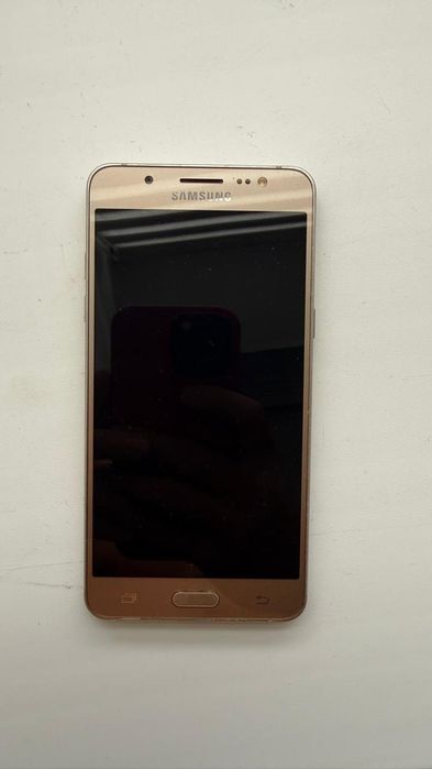 Galaxy J5 телефон