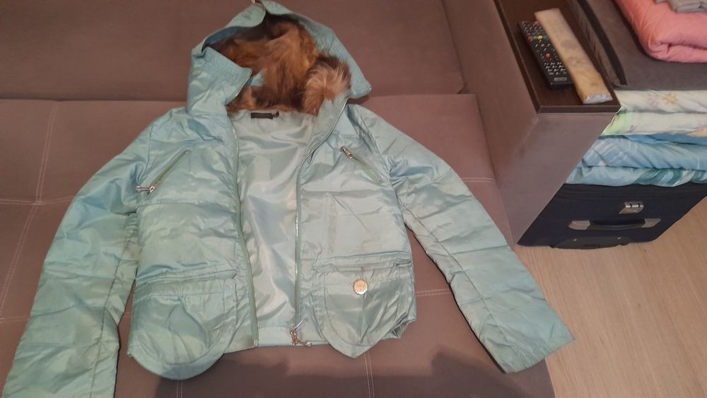 Продам куртку. Натуральный мех.