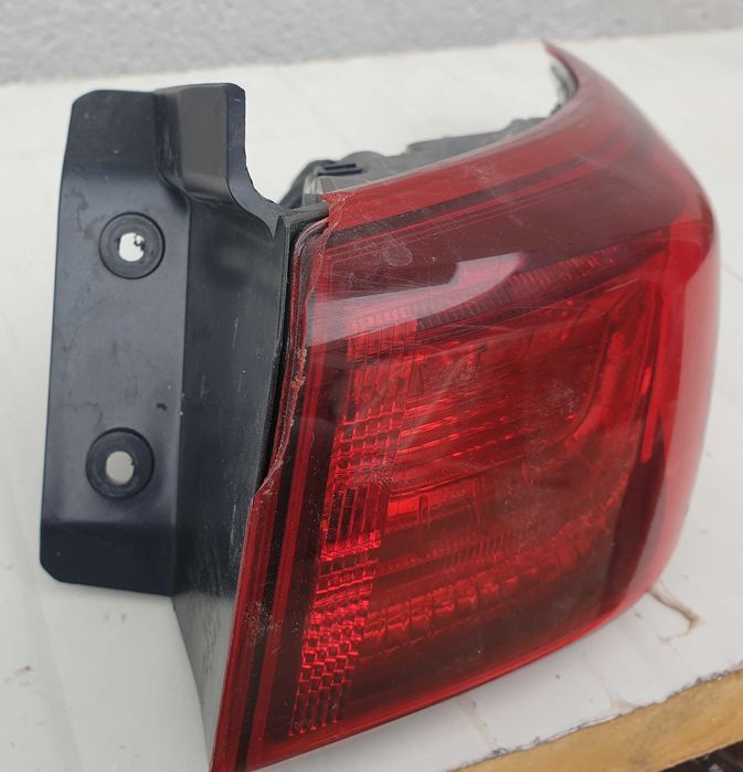 Оригинален Десен стоп Хюндай Кона – (вътрешна + външна част) 2017–2020