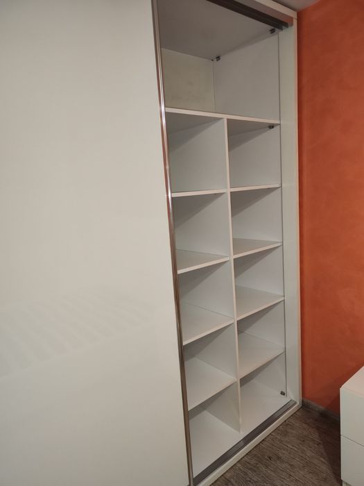 Продавам спалня комлект