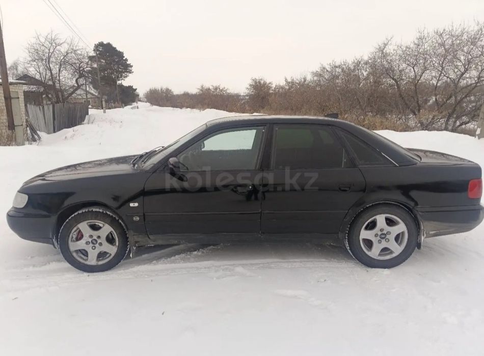 Ауди А6 1995.         .