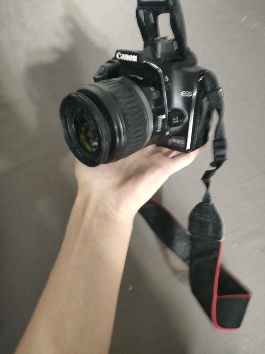 canon Eos 1000d .