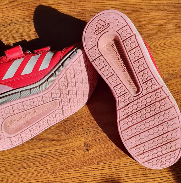 Adidas 33 кожени маратонки с лепенки