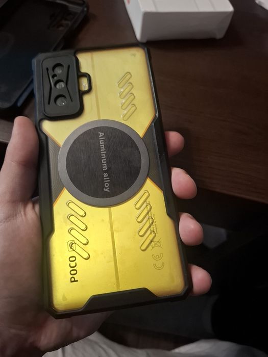 Poco F4 GT 12/256, Snapdragon Gen1