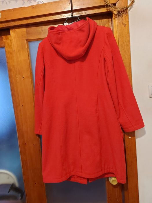 Palton damă glugă,marimea XL,roșu,50% lană