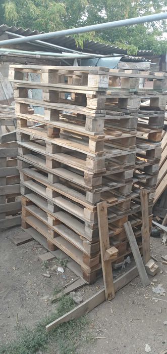 Продам поддоны и  щиты для забора  700 тенге.