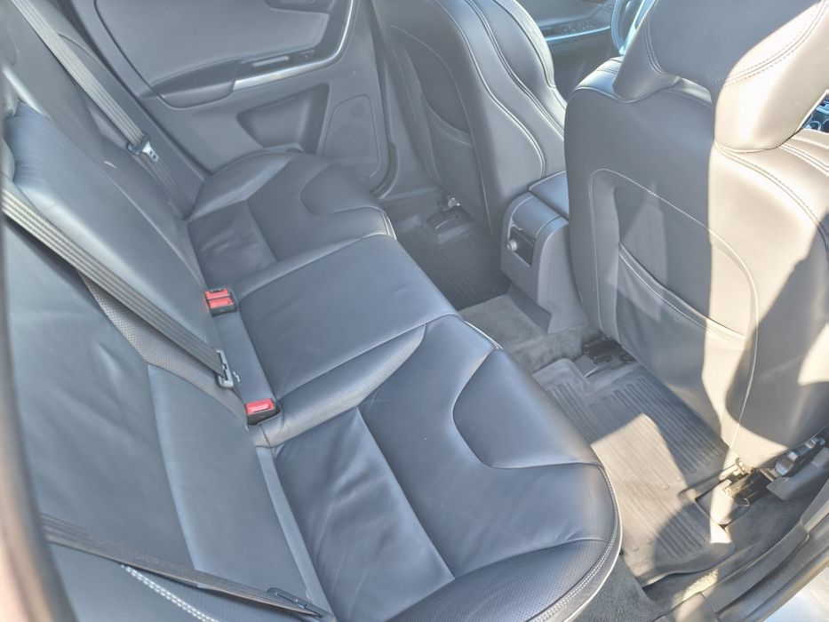 VOLVO XC 60 /AN 2016/2.4 Diesel 190 CP/CUTIE AUTOMATA /TRACȚIUNE 4* 4