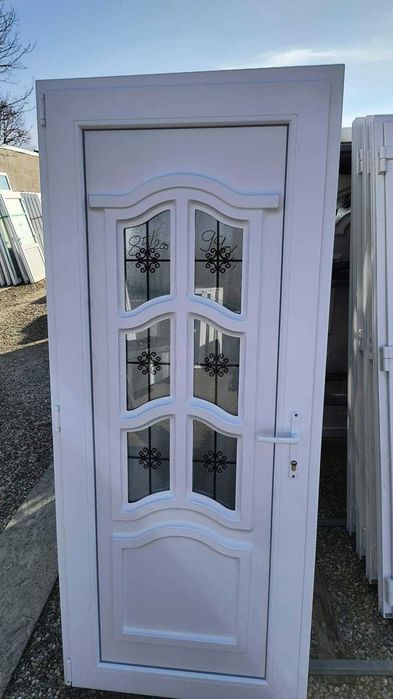 usi simple cu model si sprose 990 lei