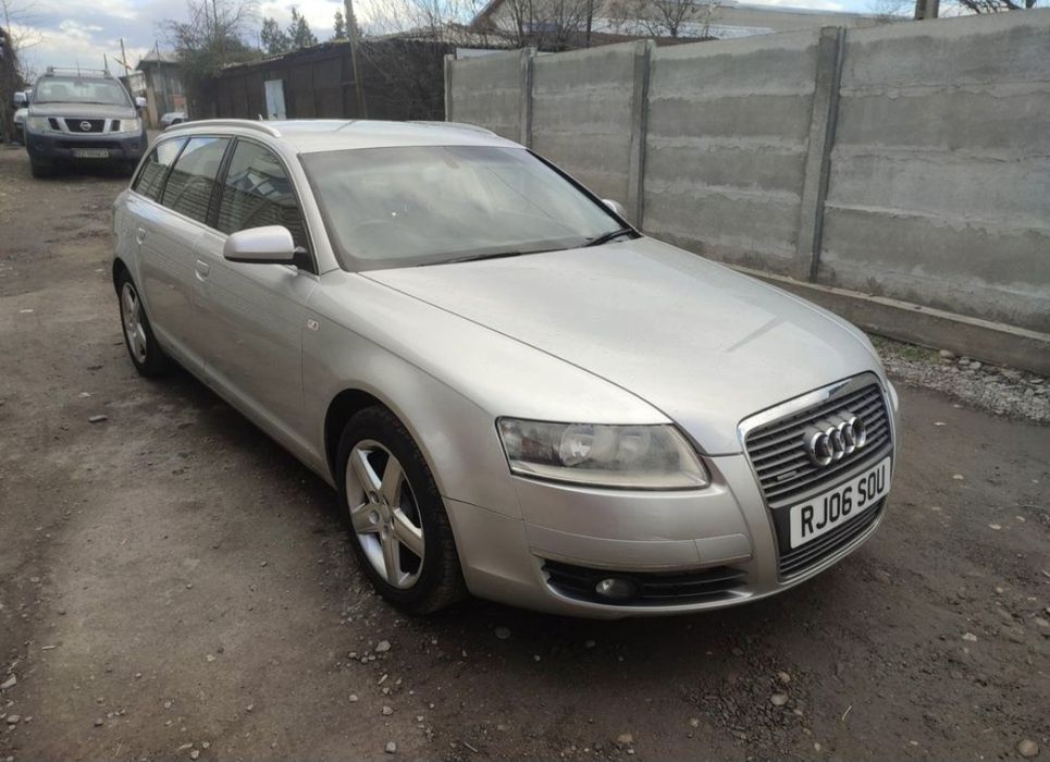 Dezmembram capota  motor /usa fata Audi A6 C6 2.7 tdi quattro